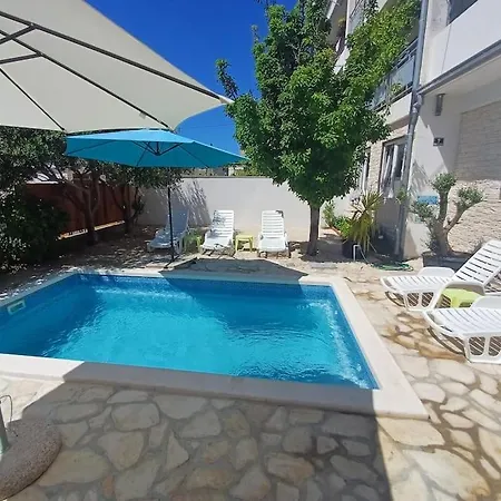 With Swiming Pool Апартаменты