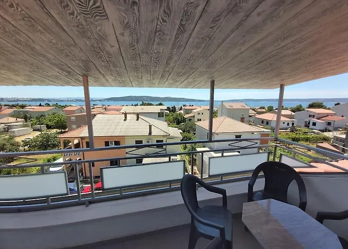 Апартаменты With Swiming Pool Каштела